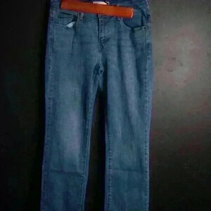 Women's Levi's 505 Straight size 28